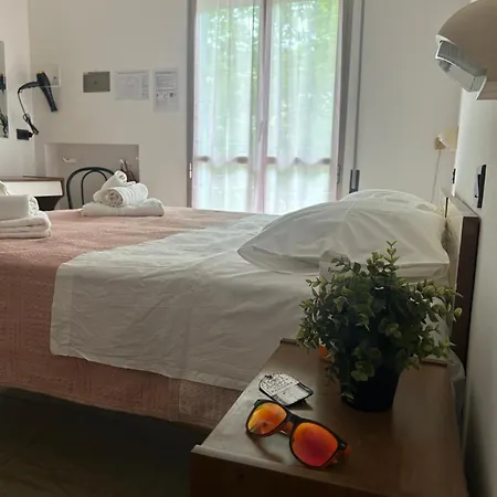 Podgora Nuova Gestione Отель Римини